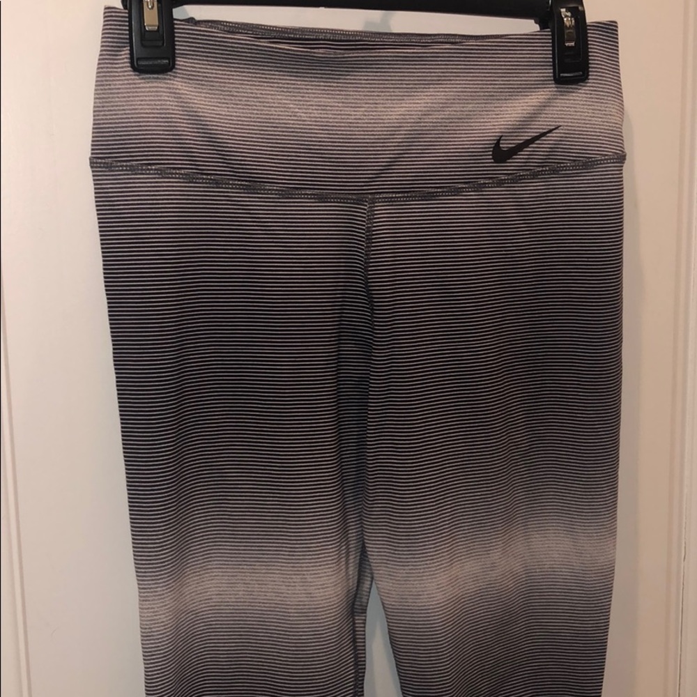 Nike leggings